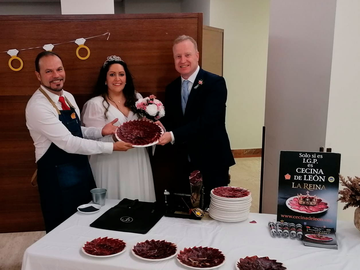‘sí quiero’ con Cecina de León